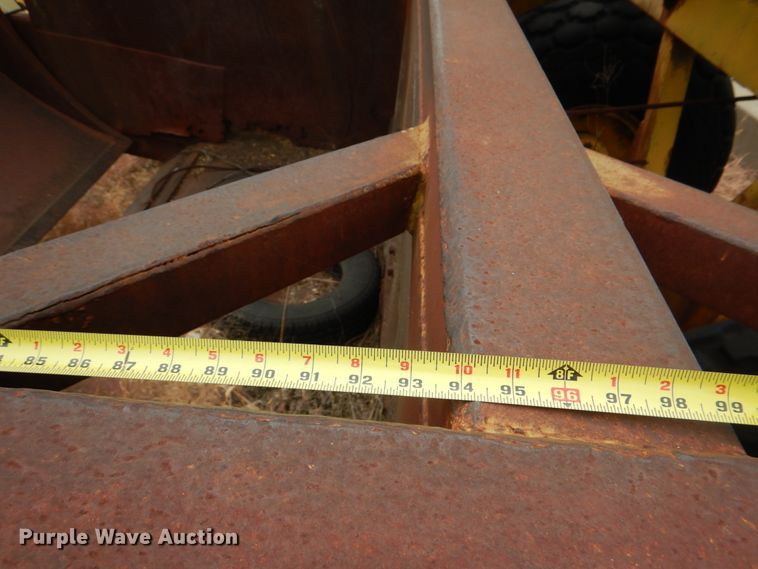 image for item DJ6636 1956 Letourneau L8  scraper