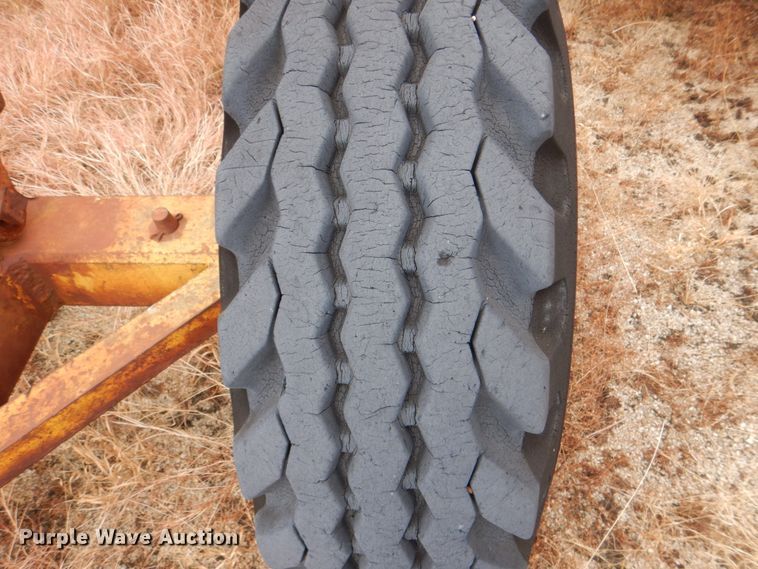 image for item DJ6636 1956 Letourneau L8  scraper