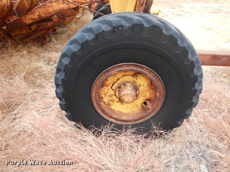 image for item DJ6636 1956 Letourneau L8  scraper