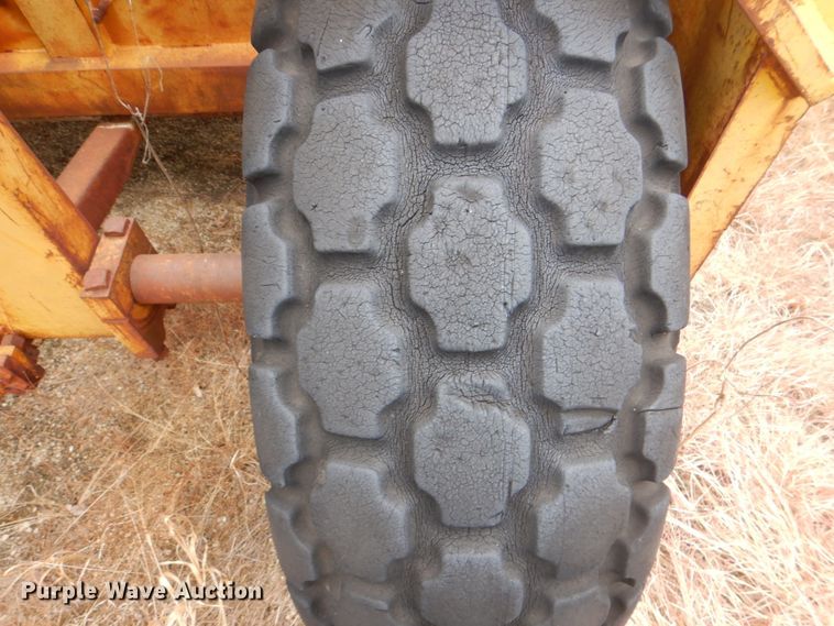 image for item DJ6636 1956 Letourneau L8  scraper