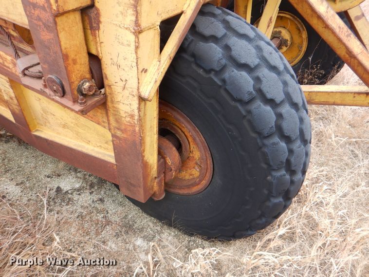 image for item DJ6636 1956 Letourneau L8  scraper