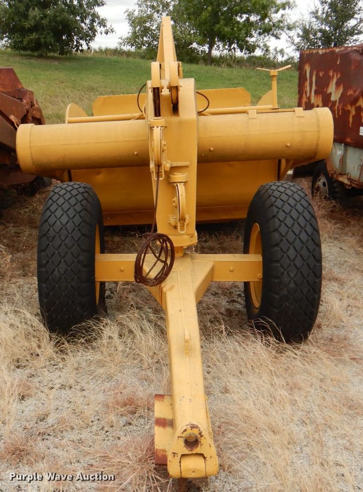 image for item DJ6638 Caterpillar 60  scraper