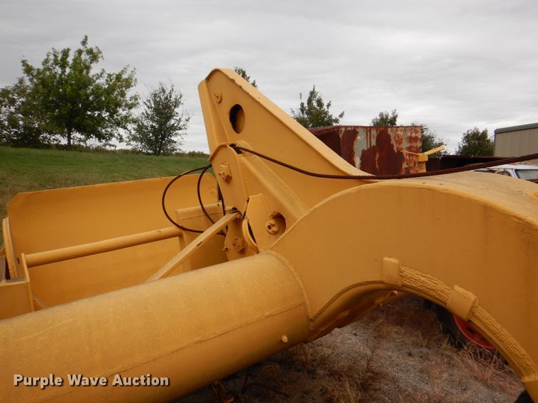 image for item DJ6638 Caterpillar 60  scraper