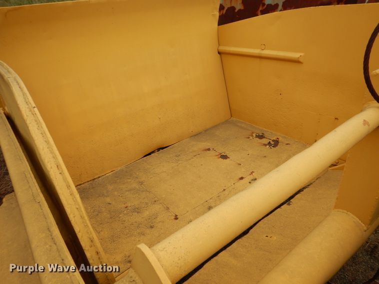 image for item DJ6638 Caterpillar 60  scraper