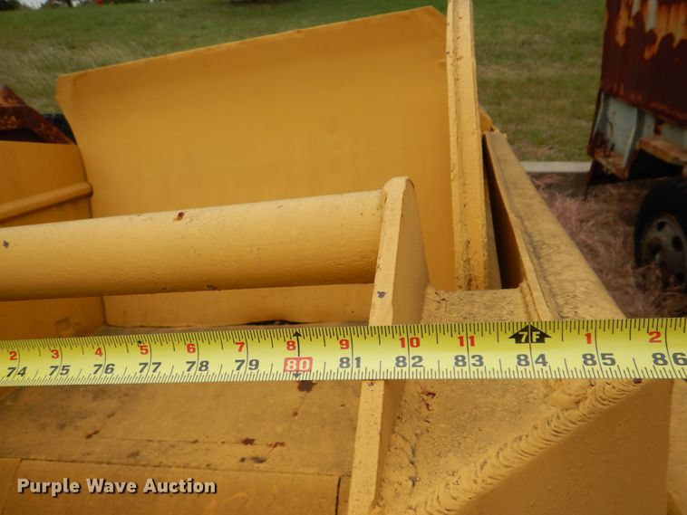 image for item DJ6638 Caterpillar 60  scraper