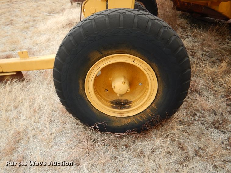 image for item DJ6638 Caterpillar 60  scraper