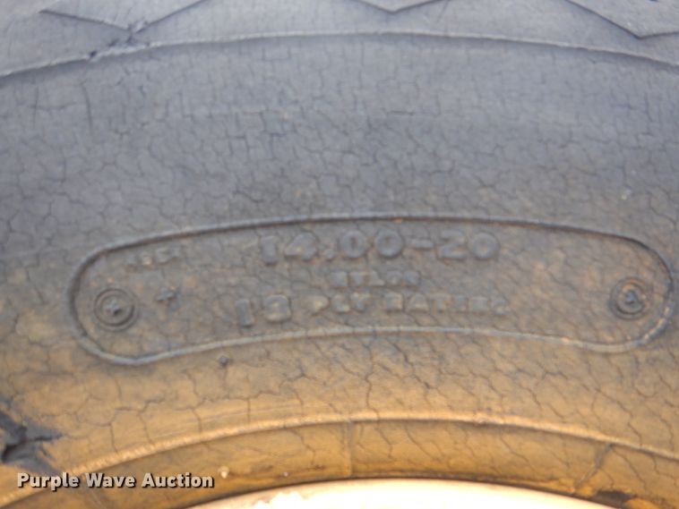 image for item DJ6638 Caterpillar 60  scraper