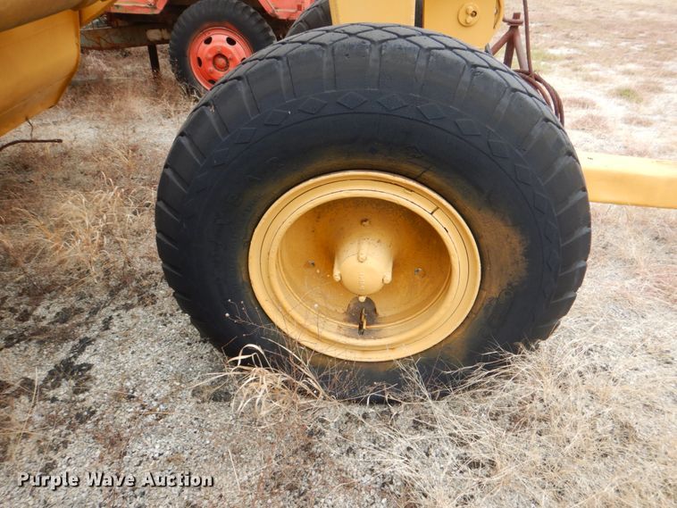 image for item DJ6638 Caterpillar 60  scraper