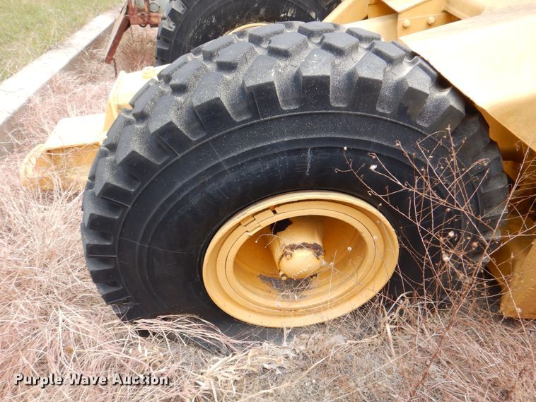 image for item DJ6638 Caterpillar 60  scraper