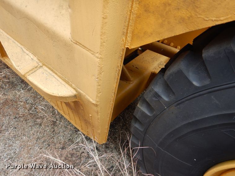 image for item DJ6638 Caterpillar 60  scraper