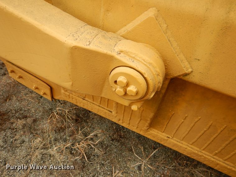 image for item DJ6638 Caterpillar 60  scraper
