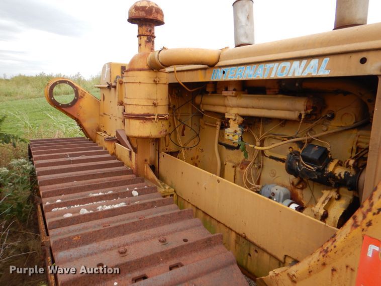 image for item DJ6641 1951 International Harvester TD18A  crawler tractor