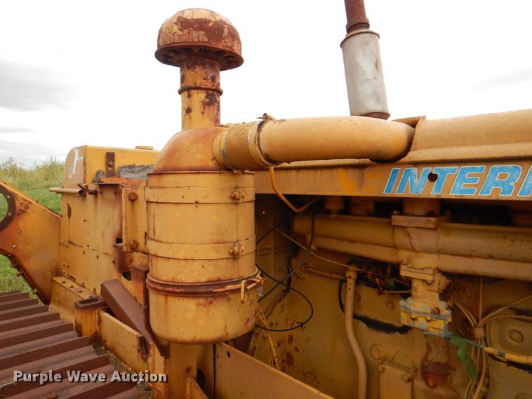 image for item DJ6641 1951 International Harvester TD18A  crawler tractor