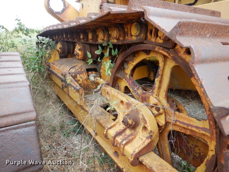 image for item DJ6641 1951 International Harvester TD18A  crawler tractor