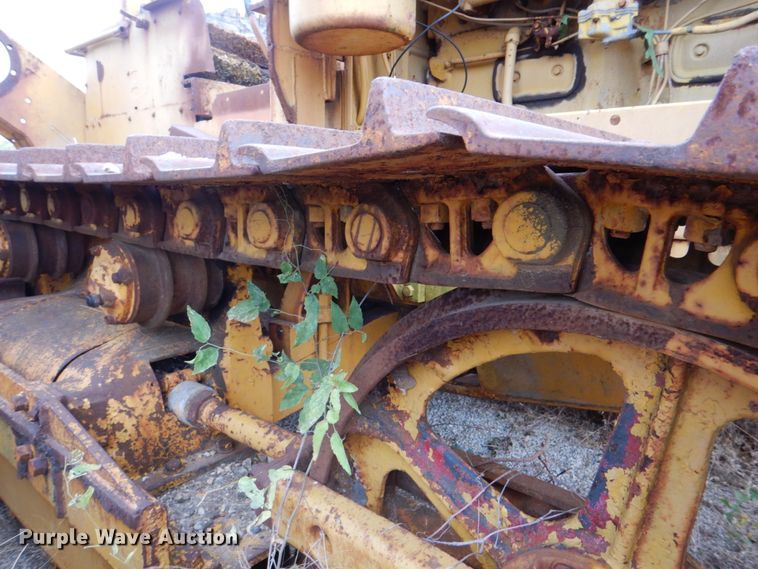 image for item DJ6641 1951 International Harvester TD18A  crawler tractor