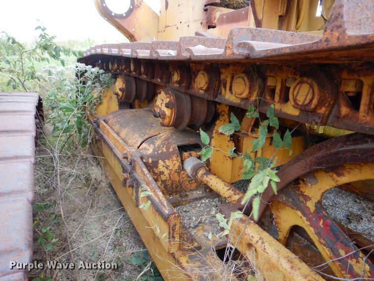 image for item DJ6641 1951 International Harvester TD18A  crawler tractor