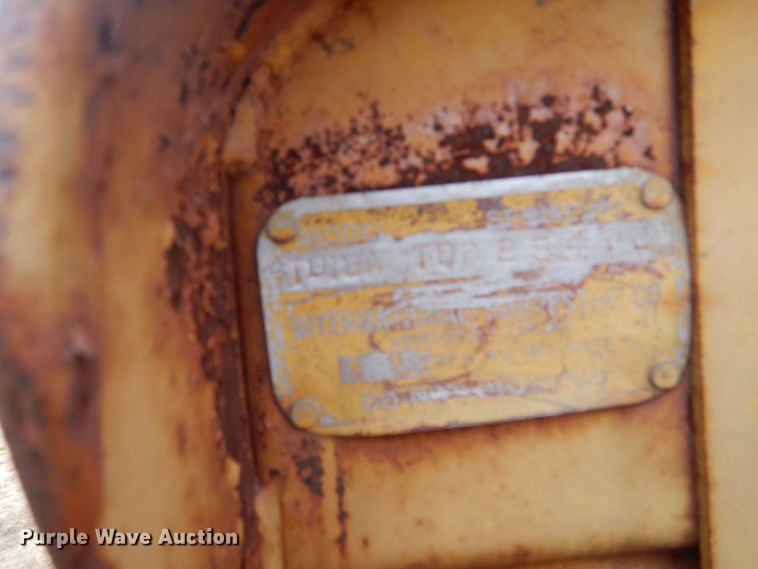 image for item DJ6641 1951 International Harvester TD18A  crawler tractor