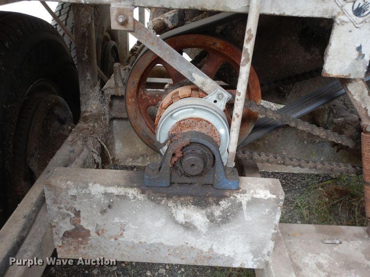 image for item DJ6648 2003 Bowie  hydro seeder mulcher