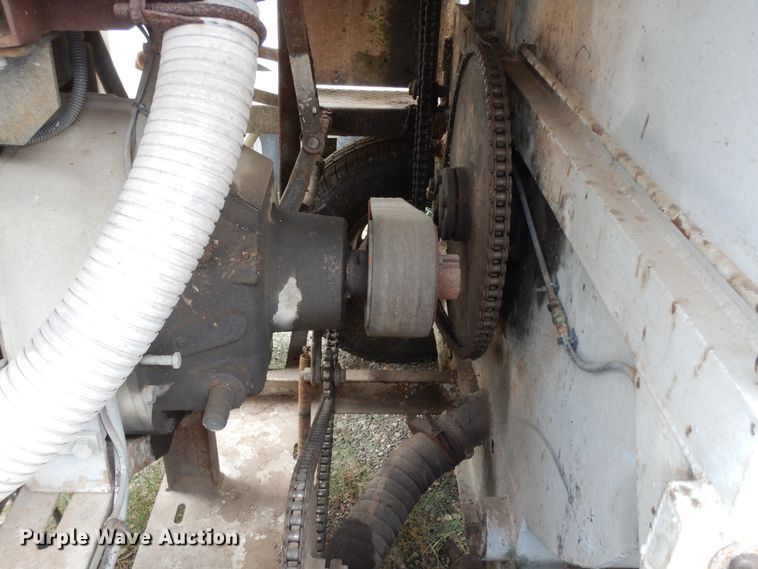 image for item DJ6648 2003 Bowie  hydro seeder mulcher