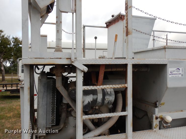 image for item DJ6648 2003 Bowie  hydro seeder mulcher