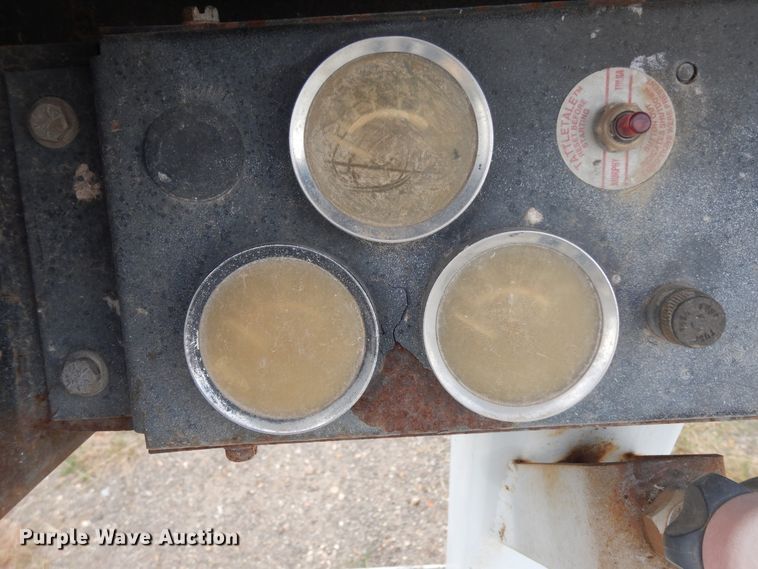 image for item DJ6648 2003 Bowie  hydro seeder mulcher