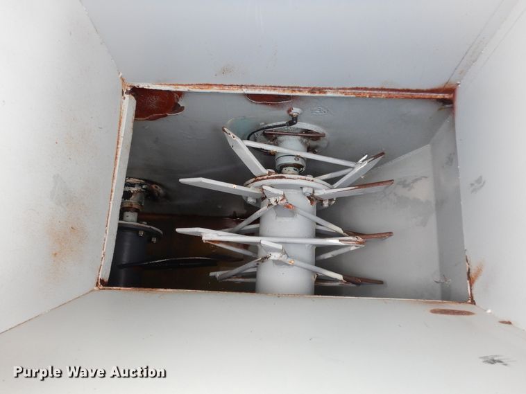 image for item DJ6648 2003 Bowie  hydro seeder mulcher