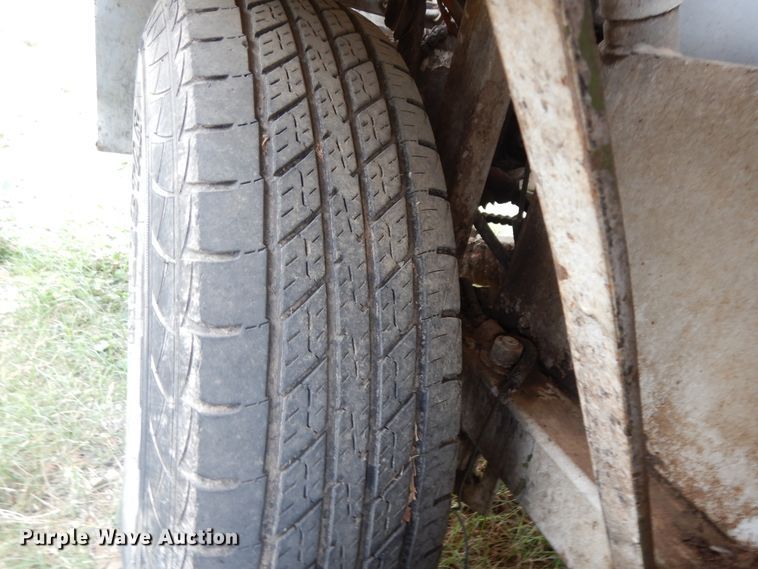 image for item DJ6648 2003 Bowie  hydro seeder mulcher