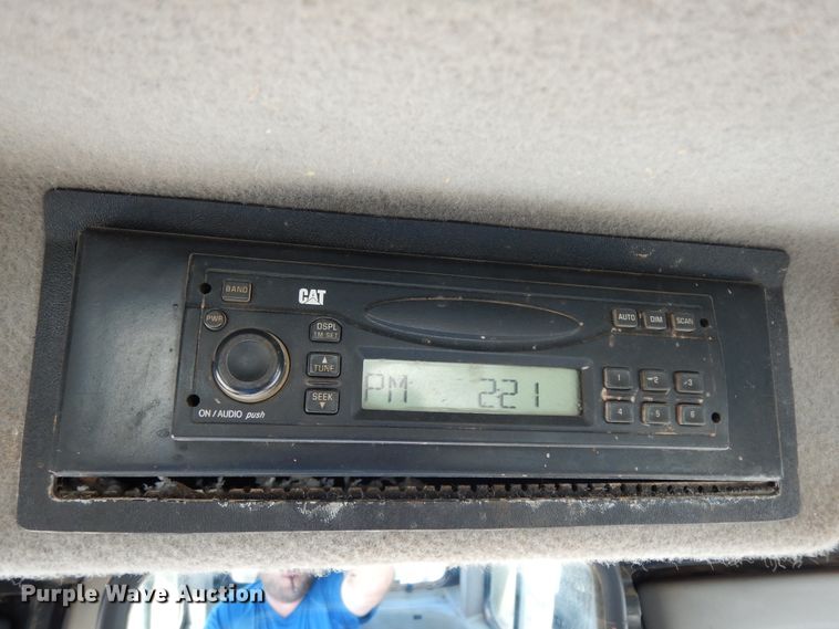 image for item DJ6657 2006 Caterpillar D6R XL  dozer