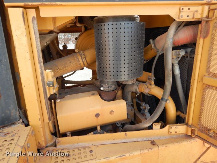 image for item DJ6657 2006 Caterpillar D6R XL  dozer
