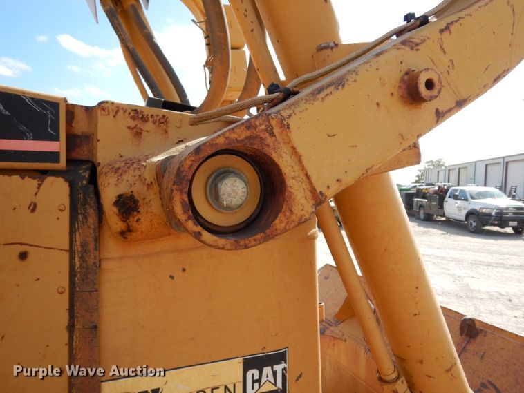 image for item DJ6657 2006 Caterpillar D6R XL  dozer