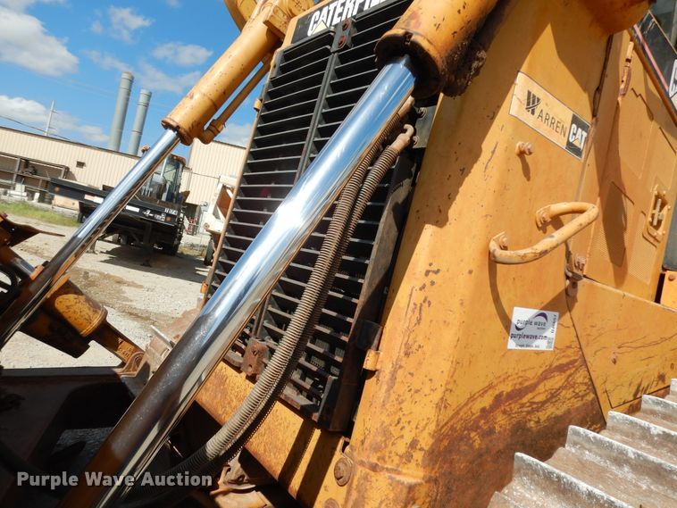 image for item DJ6657 2006 Caterpillar D6R XL  dozer