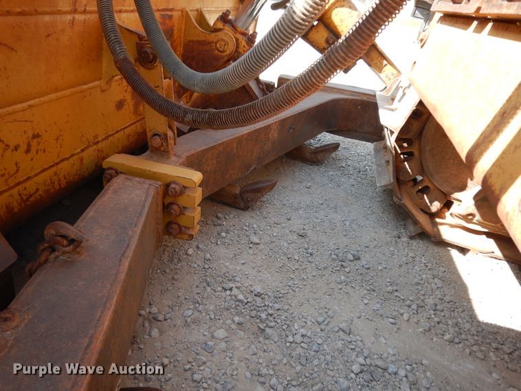 image for item DJ6657 2006 Caterpillar D6R XL  dozer