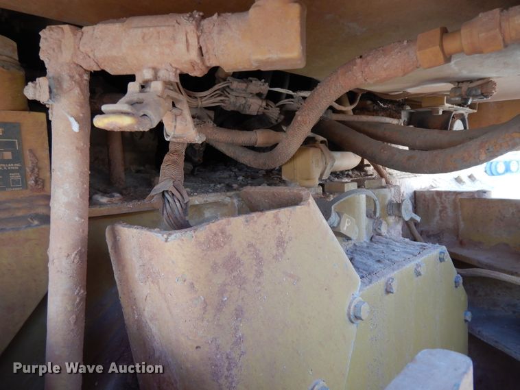 image for item DJ6657 2006 Caterpillar D6R XL  dozer