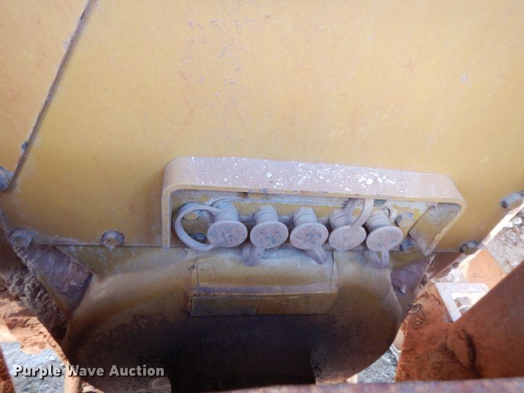 image for item DJ6657 2006 Caterpillar D6R XL  dozer