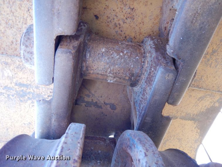 image for item DJ6657 2006 Caterpillar D6R XL  dozer