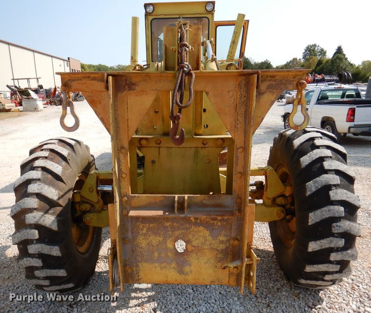 image for item DY9533 1976 Champion 720  motor grader