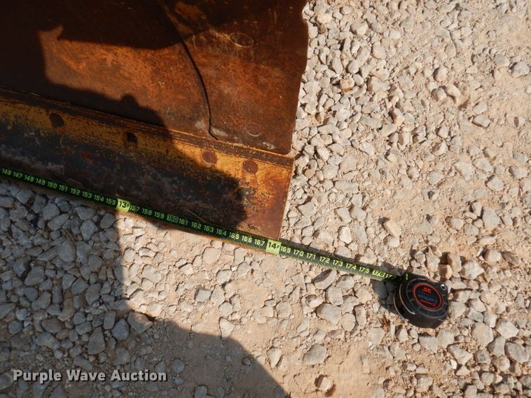 image for item DY9533 1976 Champion 720  motor grader