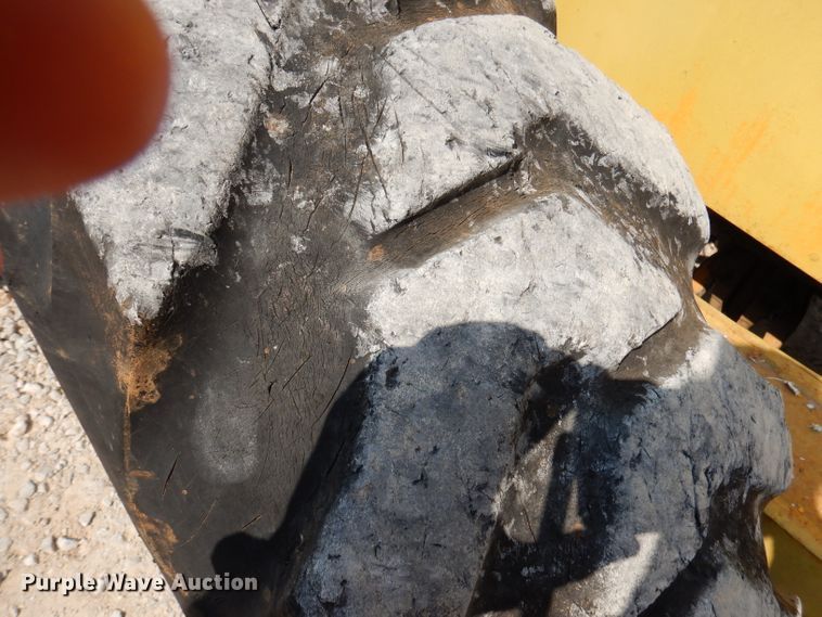 image for item DY9533 1976 Champion 720  motor grader