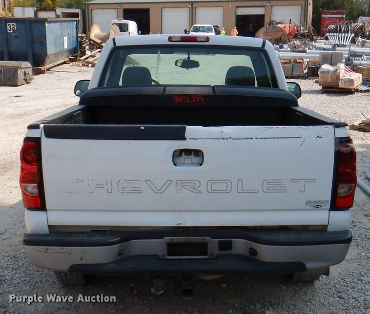 image for item DY9535 2007 Chevrolet Silverado 1500  pickup truck