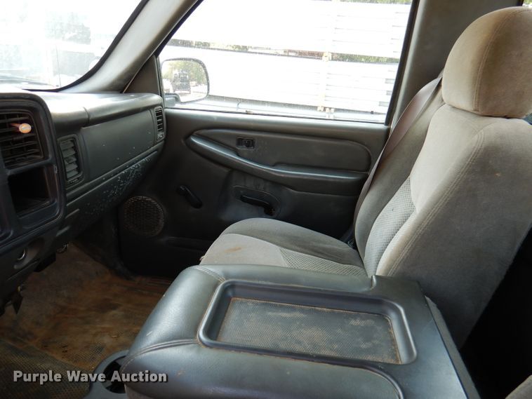 image for item DY9535 2007 Chevrolet Silverado 1500  pickup truck