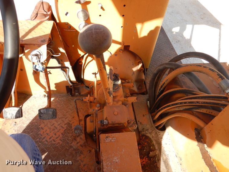 image for item DY9539 Broce T15  broom