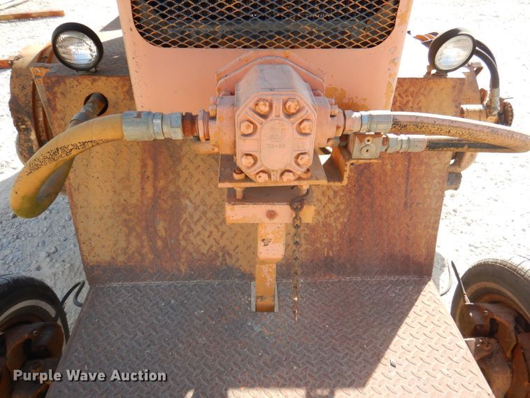 image for item DY9539 Broce T15  broom