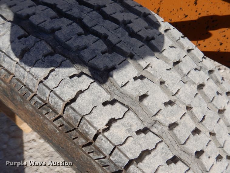 image for item DY9539 Broce T15  broom