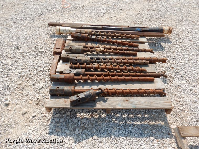 image for item DY9541 (12) Bobcat skid steer auger bits