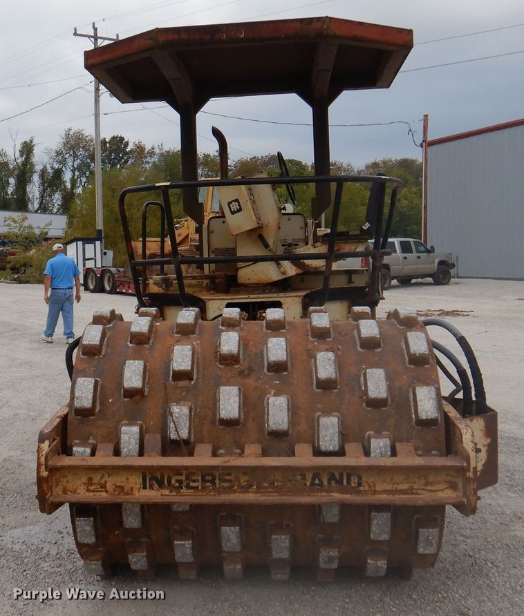 image for item DY9545 1988 Ingersoll Rand SPF48  vibratory single drum roller