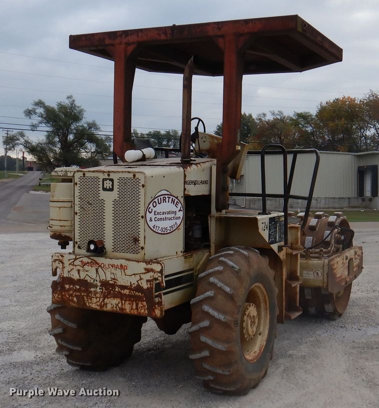 image for item DY9545 1988 Ingersoll Rand SPF48  vibratory single drum roller