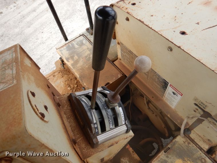 image for item DY9545 1988 Ingersoll Rand SPF48  vibratory single drum roller