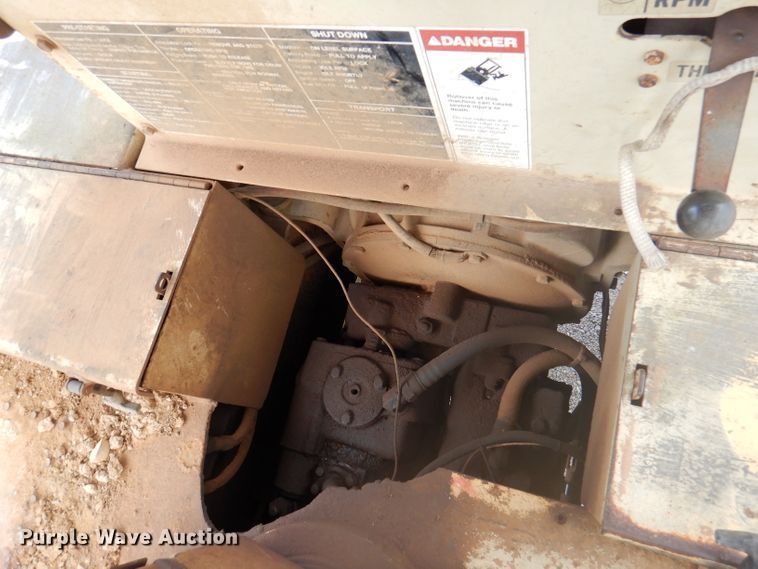 image for item DY9545 1988 Ingersoll Rand SPF48  vibratory single drum roller