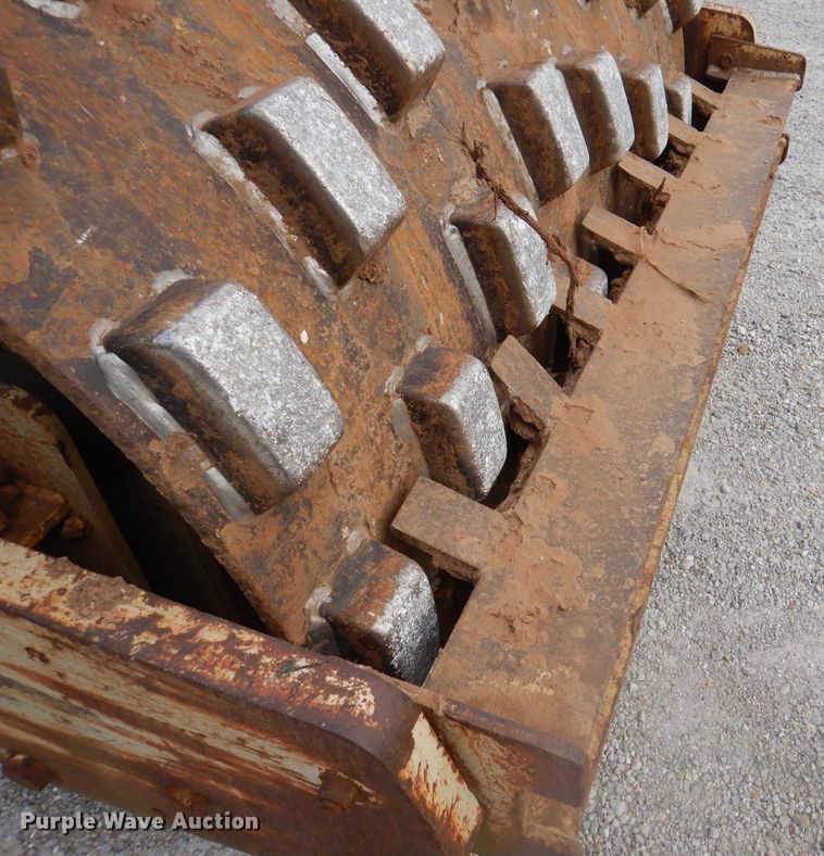 image for item DY9545 1988 Ingersoll Rand SPF48  vibratory single drum roller