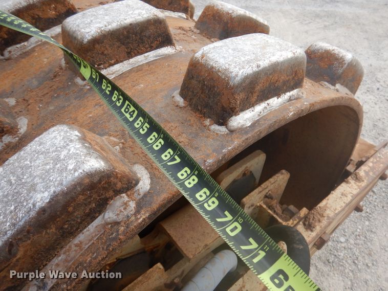 image for item DY9545 1988 Ingersoll Rand SPF48  vibratory single drum roller